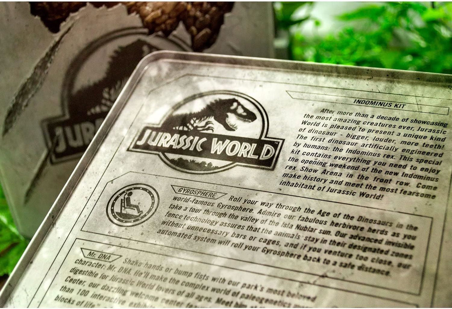 Jurassic World Indominus Kit – Collector’s Tin Set DCJW12 (Doctor Collector) – Limited Edition Hybrid Dino Experience