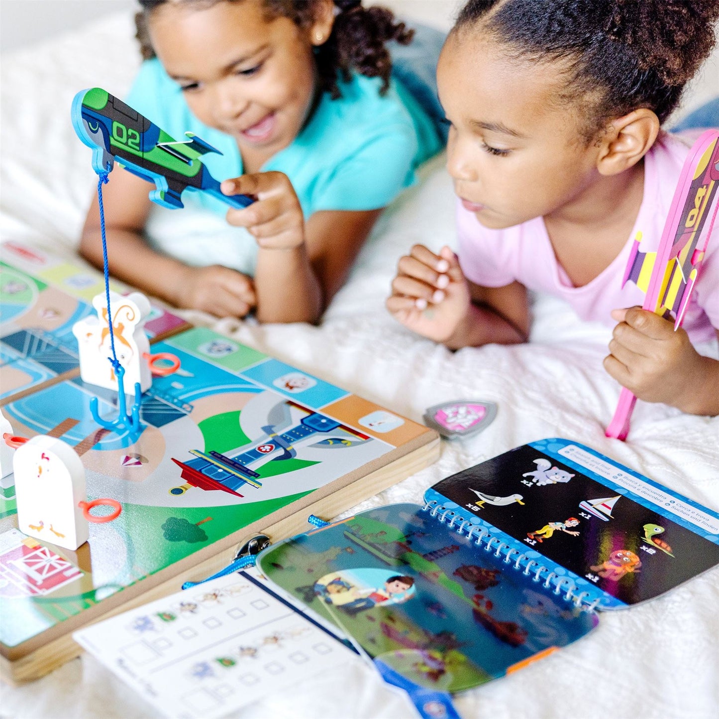 Spy, Find & Rescue Play Set 33327 – Melissa & Doug PAW Patrol Adventure Kit with Spy Gear, Binoculars & Rescue Accessories