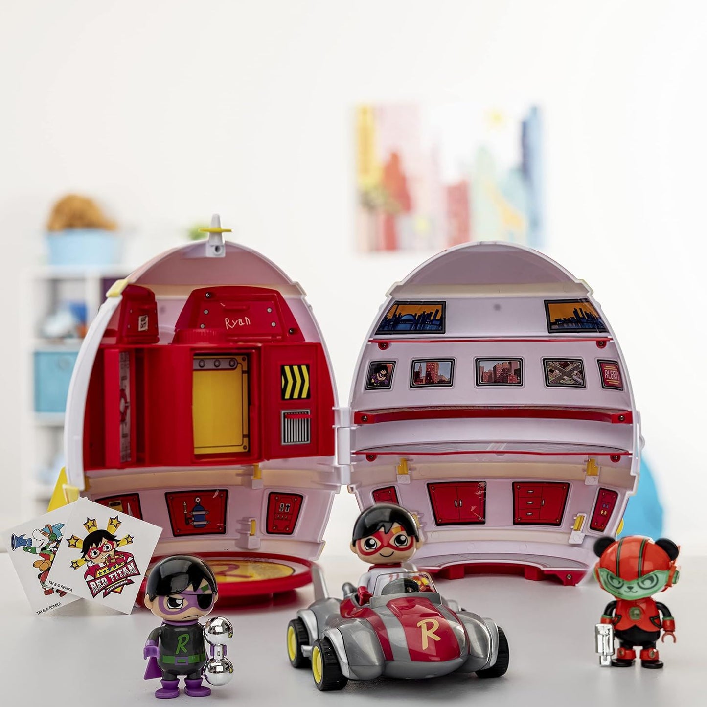 Red Titan Mystery Fortress Playset – Ryan’s World Titan Universe 25918 Action Adventure Set with Mini-Figures, Vehicle & Stickers