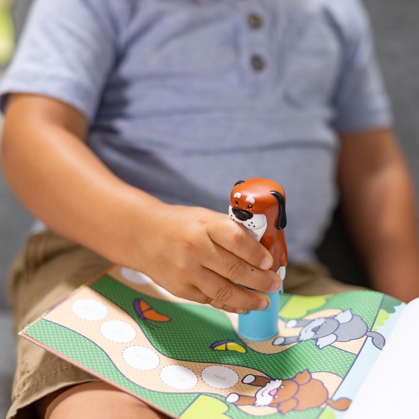 Sticker WOW! Dog Bundle 50706 Collectible Stamper, 500 Stickers, 2 Activity Pads (Melissa & Doug)