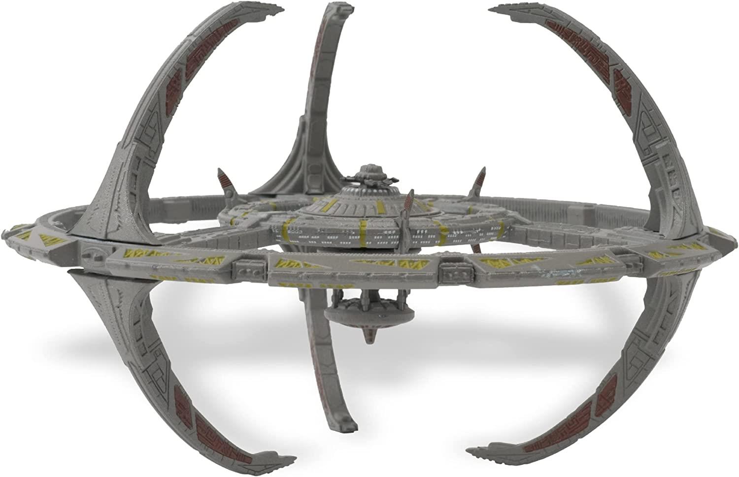 #01 Deep Space 9 DS9 Model Die-cast Ship SPECIAL ISSUE (Eaglemoss Star Trek)